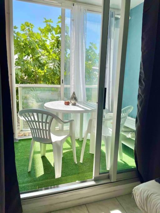 Sète Joli Appartement Avec Piscine מראה חיצוני תמונה